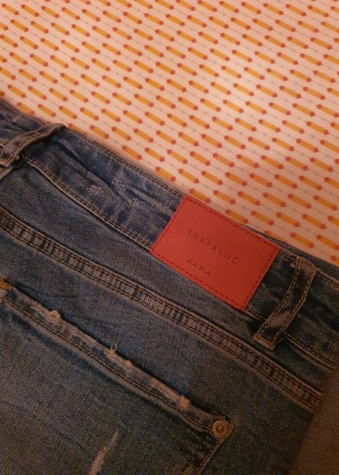 Zara işlemeli kot pantolon/jean pantolon  - Görsel 5