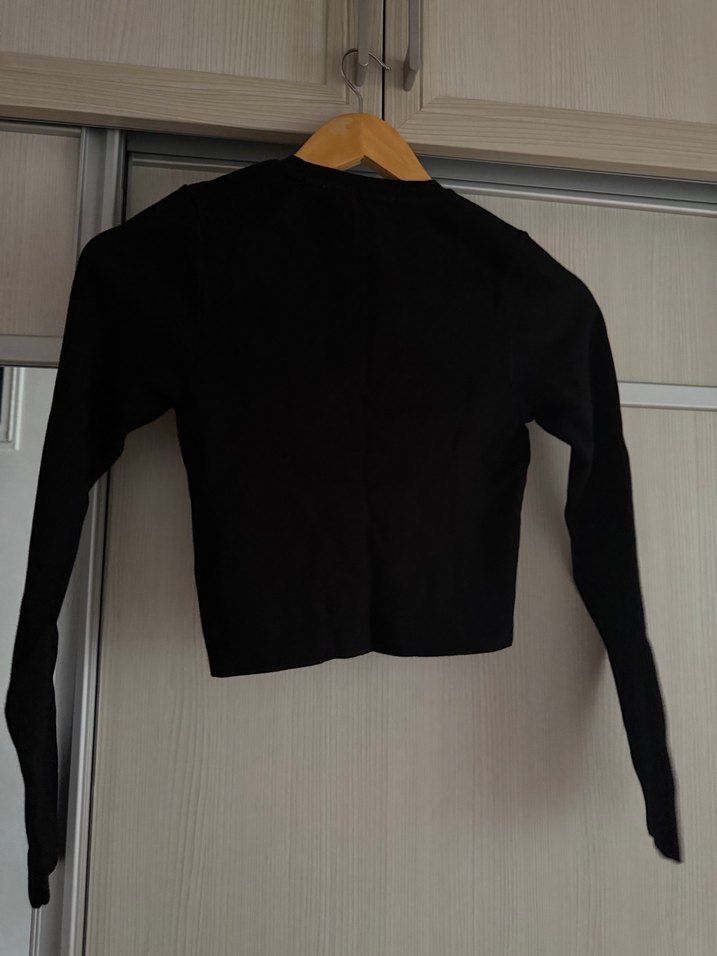 Siyah Uzun Kollu Zara Crop Kazak - Görsel 3