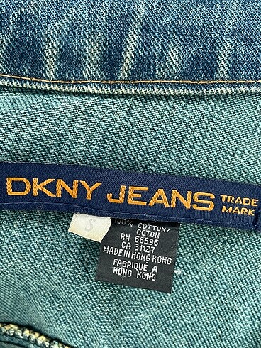 s Beden çeşitli Renk DKNY Kot Ceket %70 İndirimli.