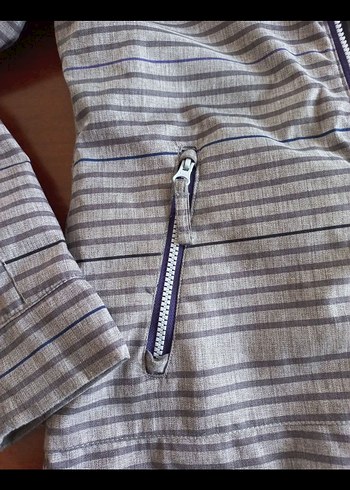 Gri Kapüşonlu Fermuarlı Kadın Mont - Görsel 4