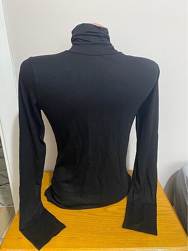 s Beden Siyah Boğazlı Body