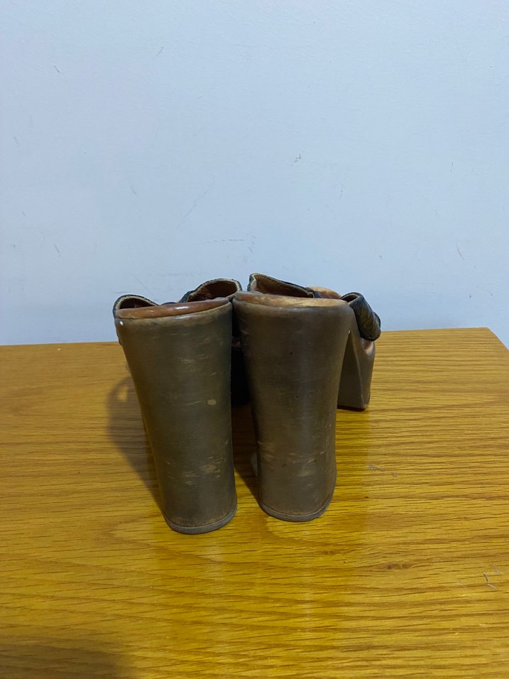 Topuklu Terlik - Görsel 3