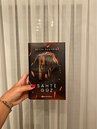 İMZALI Sahte Güz - Beyza Özaydın