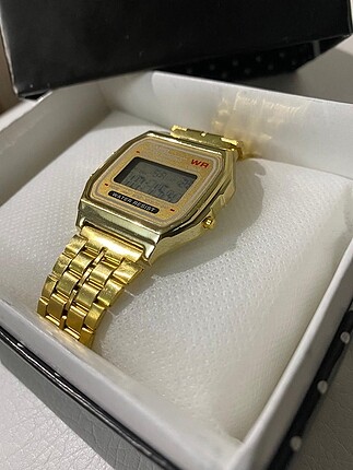 Casio CASIO DİJİTAL RETRO KOL SAATİ