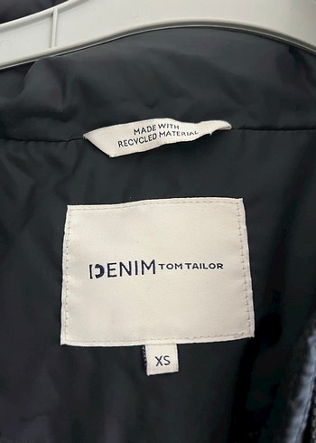 xs Beden Siyah Kürklü Kadın Kışlık Mont