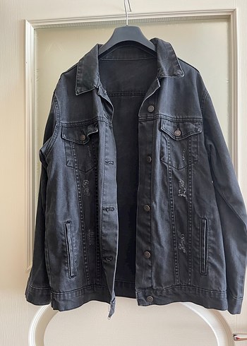 Siyah Düğmeli Salaş Kadın Denim Ceket