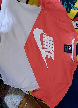 Nike crop tişört 