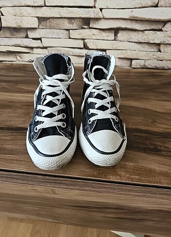 37 Beden siyah Renk Converse spor ayakkabı