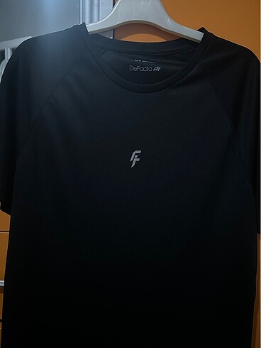 Defacto sporcu tshirt - Görsel 2