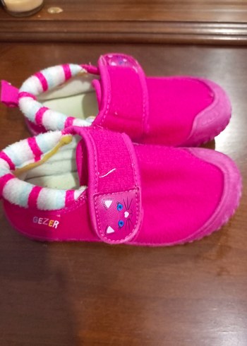 Gezer marka kız çocuk panduf - Görsel 2