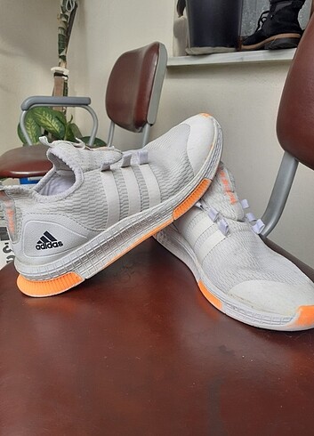 Adidas Unisex spor ayakkabı