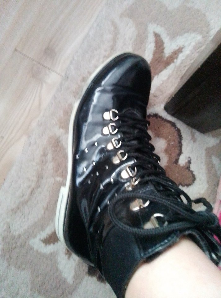 Parlak Siyah Erkek Bağcıklar - Görsel 2