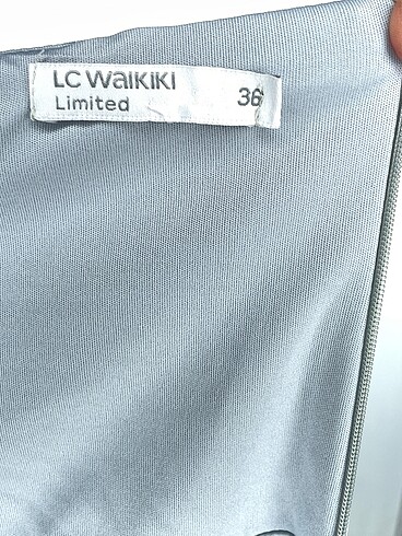 38 Beden çeşitli Renk LC Waikiki Uzun Elbise %70 İndirimli.