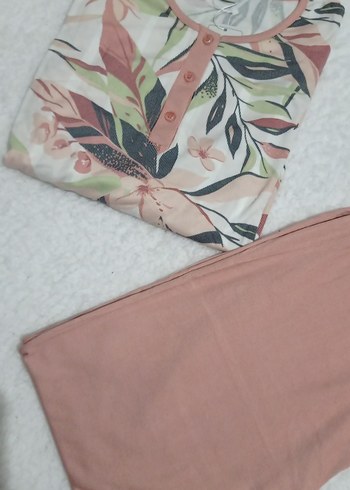 Pamuklu uzun kol pijama takımı - Görsel 2