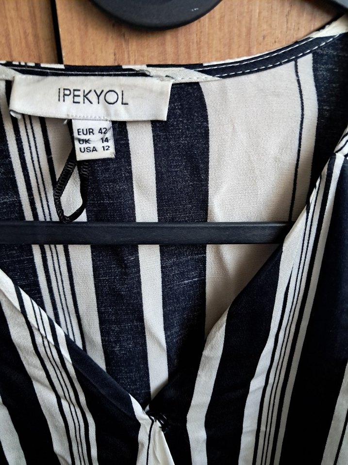 Çizgili V Yaka Kadın Midi Gömlek - Görsel 2