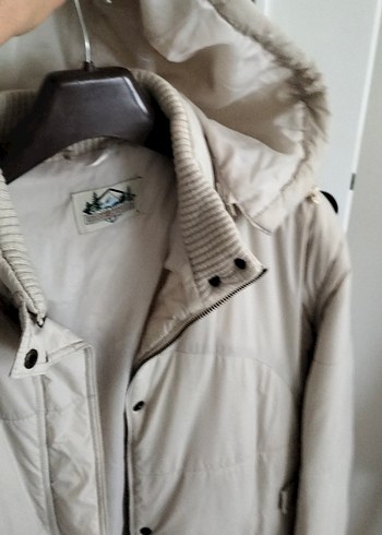 Bej Uzun Düğmeli Kadın Kışlık Mont - Görsel 4