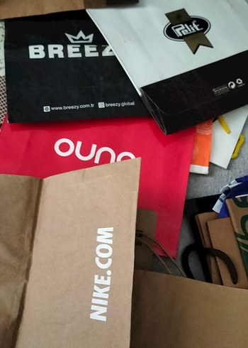 Renkli Baskılı Çanta Çeşitleri - Görsel 14