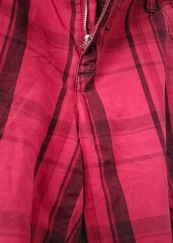 Kemerli Kırmızı Erkek Mini Şort - Görsel 4