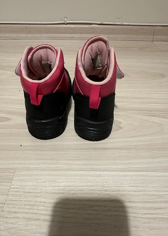 Kız çocuk spor model bot - Görsel 2