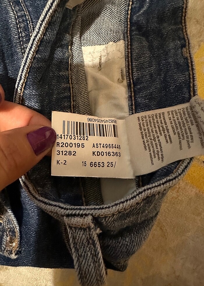 Mavi jeans marka mini şort - Görsel 3