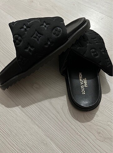 Louis Vuitton Sıfır ürün