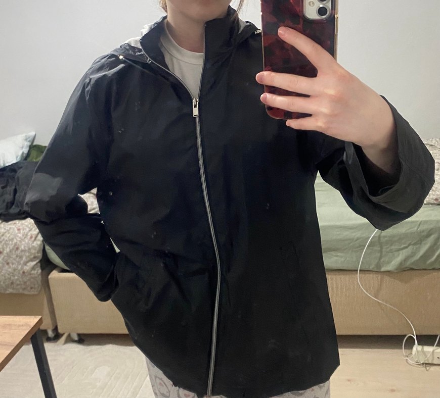 Siyah yağmurluk - Görsel 2