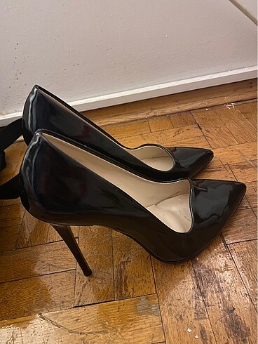 Stiletto siyah rugan