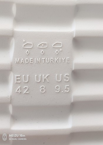 Beyaz terlik - Görsel 2