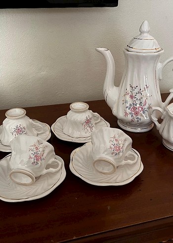 Pastel Beyaz Çiçek Desenli Porselen Fincan Takımı - Görsel 3