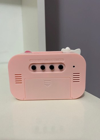 Pembe Hello Kitty Dijital Masa Saati - Görsel 3