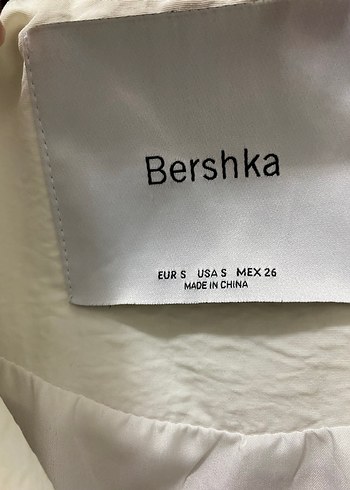 Bershka spor naylon ceket - Görsel 3
