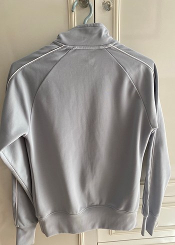 Nike Kadın Gri Fermuarlı Yüksek Yakalı Spor Ceket - Görsel 2