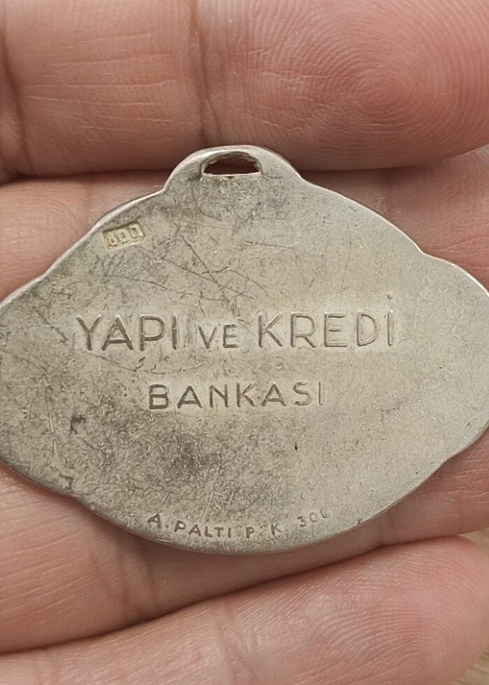 YAPI KREDİ BANKASI GÜMÜŞ ANAHTARLIK - Görsel 3