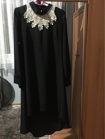 38 Beden siyah Renk Siyah Yakası Dantelli Tunik