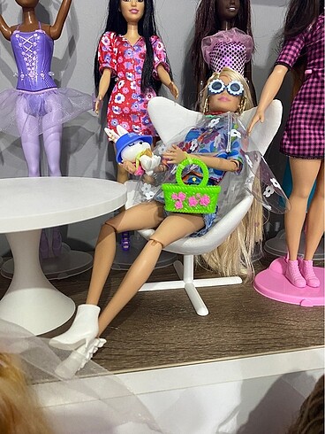 Barbie Barbie exstra