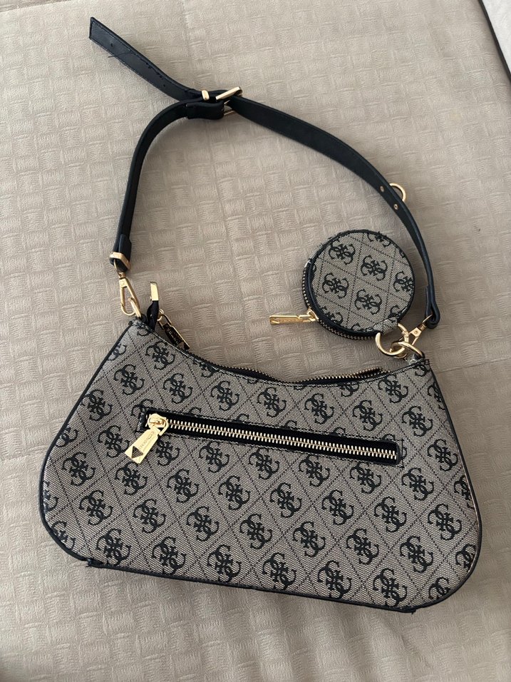 Guess Gri Desenli Tokalı Kadın Çanta - Görsel 3