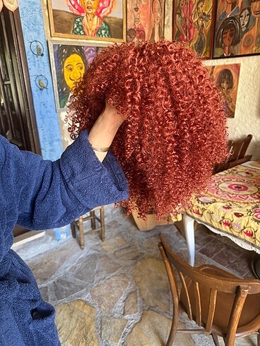E.L.F Afro peruk