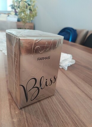 Farmasi bliss parfüm