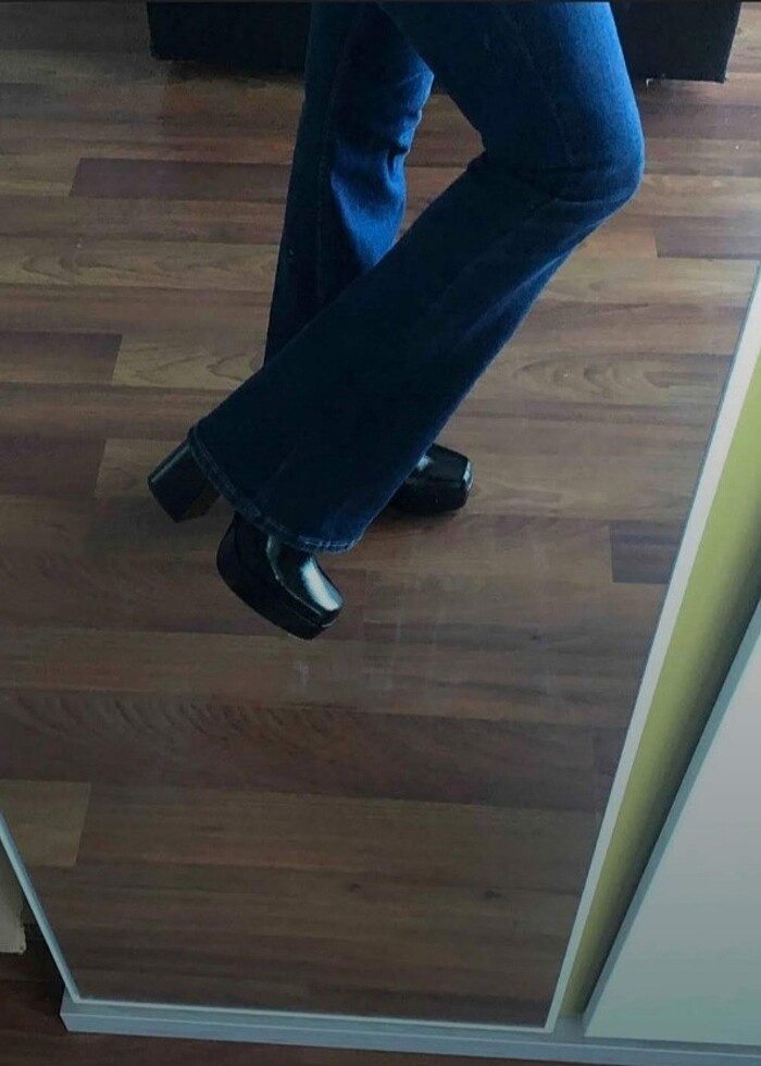 PULL&BEAR RUGAN TOPUKLU BİLEKTE BOT - Görsel 4