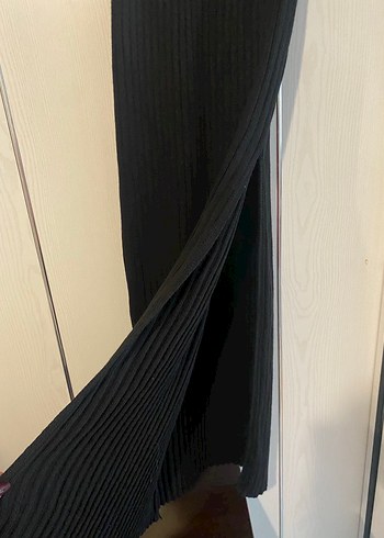Zara Siyah Uzun Dar Kesim Etek