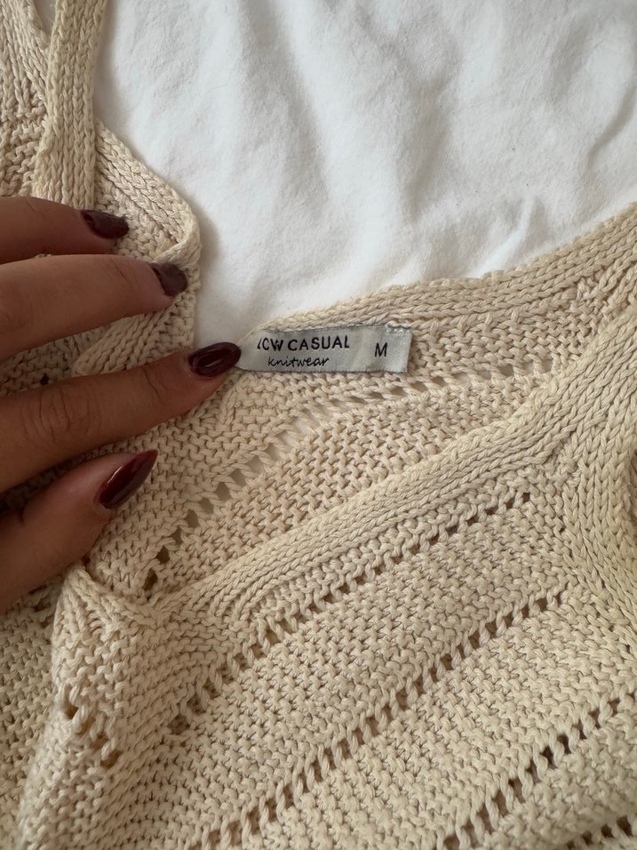 Bej Örgü V Yaka Kadın Süveter - Görsel 3