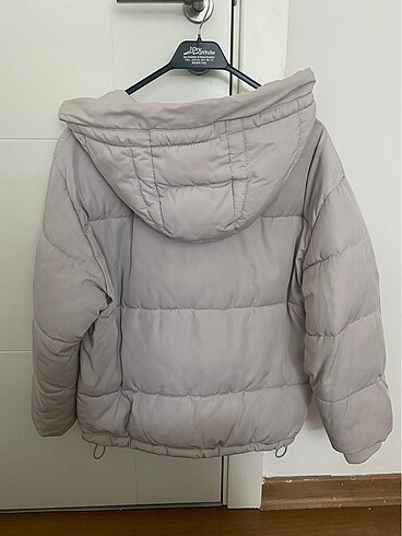 s Beden Pull and bear mont