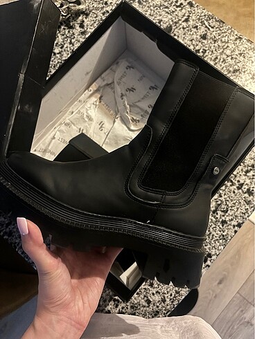 38 Beden Nine West Bot