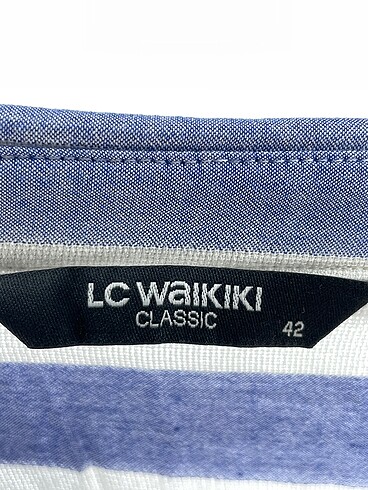 42 Beden çeşitli Renk LC Waikiki Gömlek %70 İndirimli.