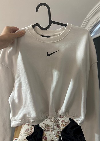 Beyaz Oversize Nike Sweatshirt