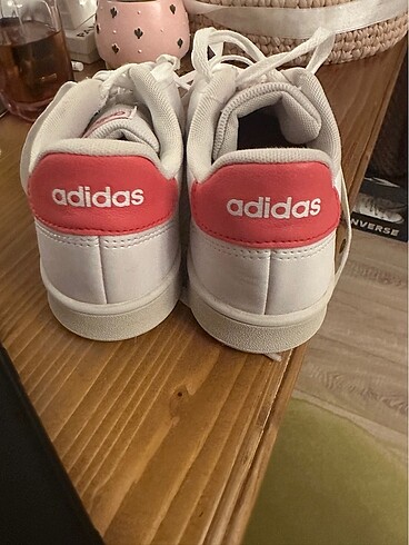 38 Beden Adidas spor ayakkabı