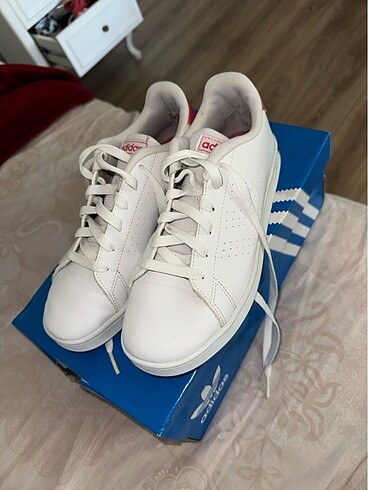 Adidas spor ayakkabı