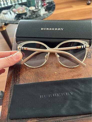 Beden Burberry kadın güneş gözlüğü