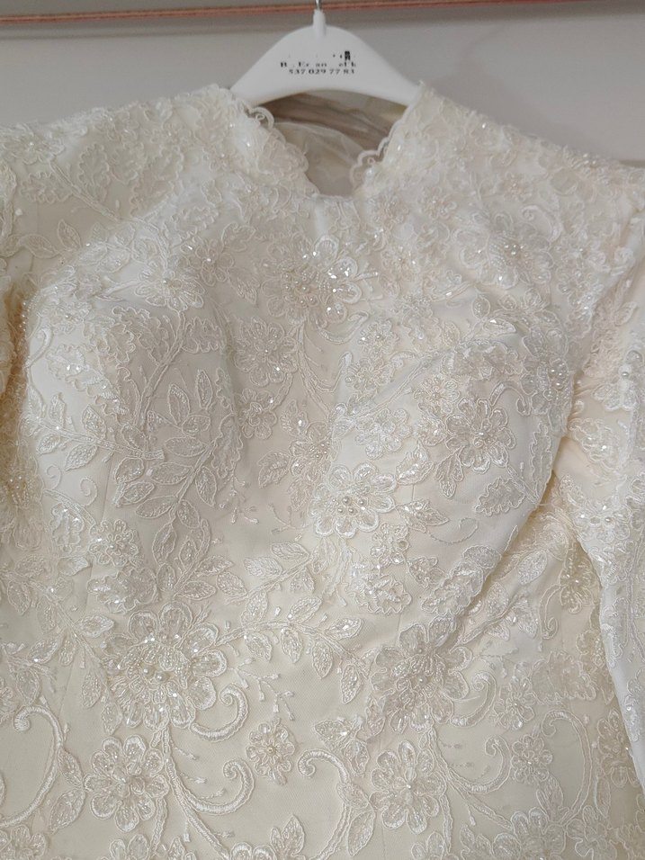 Vintage Uzun Kollu Beyaz Prenses Gelinlik - Görsel 4