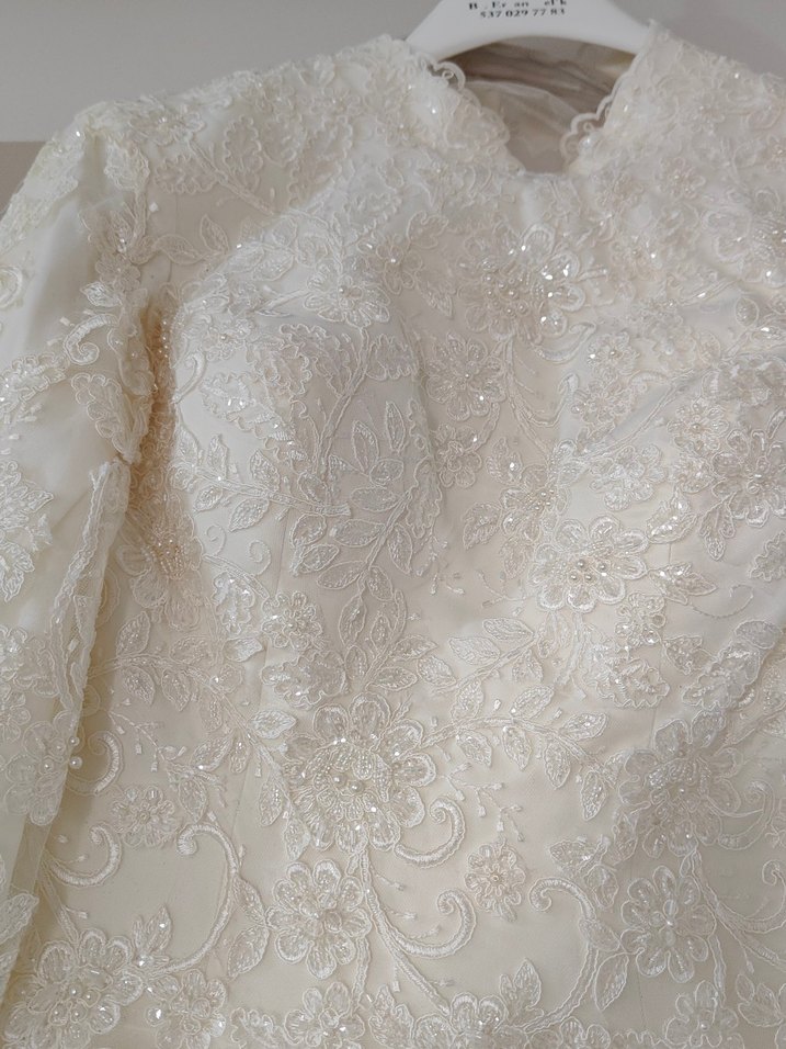 Vintage Uzun Kollu Beyaz Prenses Gelinlik - Görsel 3
